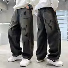 Nuevos pantalones vaqueros de otoño