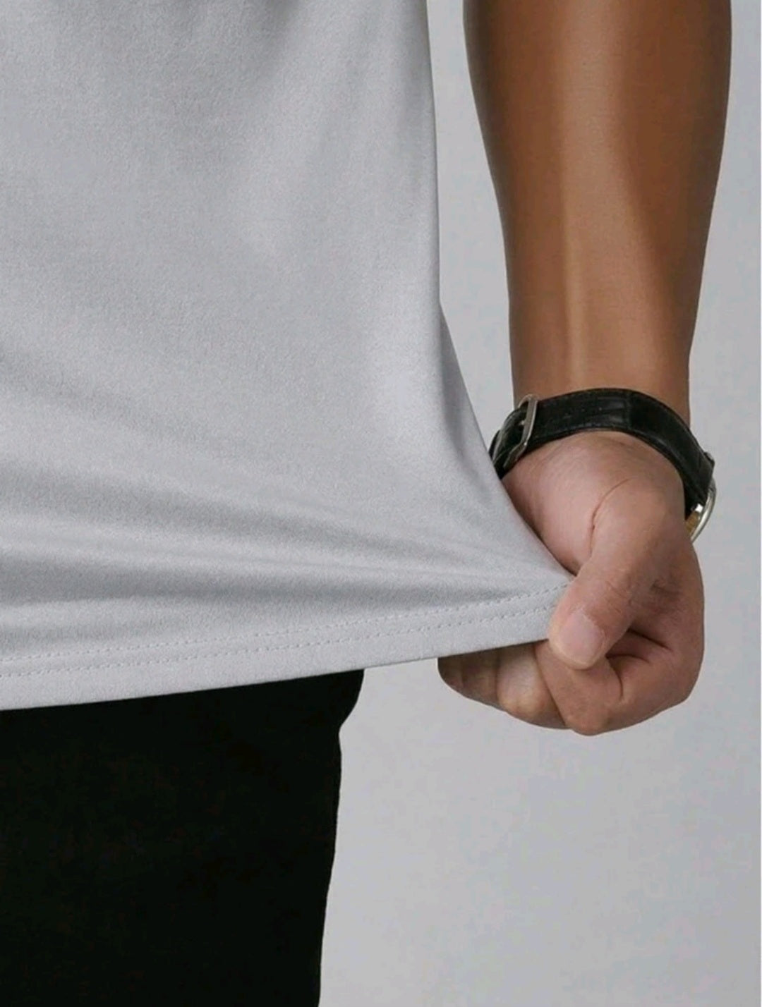 Camiseta Deportiva con Capucha de Manga Corta para Hombre – Negra