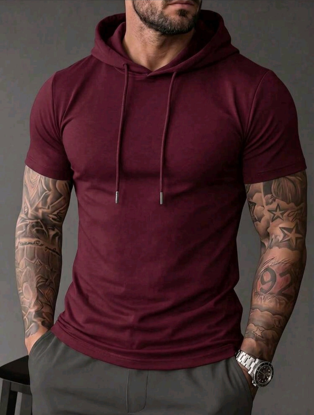 Camiseta Deportiva con Capucha de Manga Corta para Hombre – Negra
